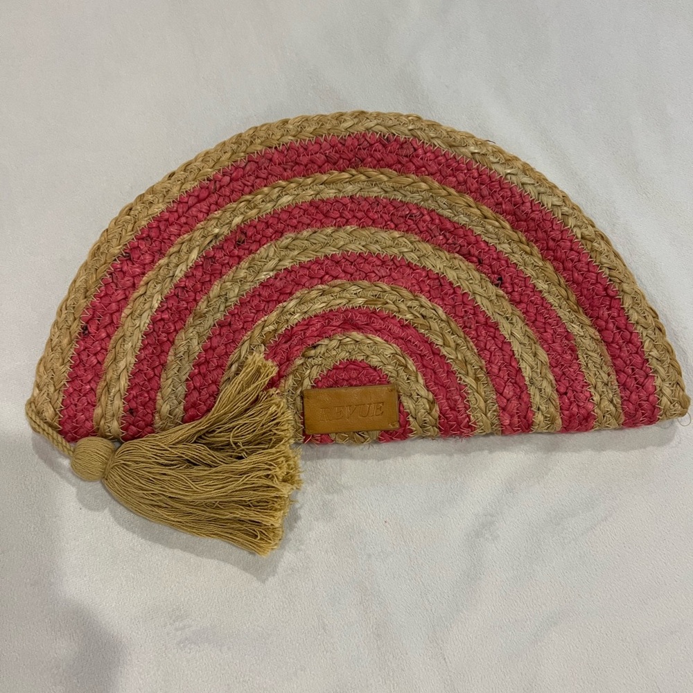 Revue crochet clutch